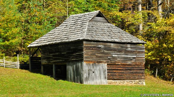 Will Messer Barn in the Cataloochee region of Great Smoky Mountains National Park