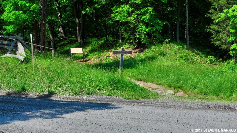 The Second Manassas Trail continues across the street from the Unfinished Railroad parking lot, Manassas National Battlefield Park