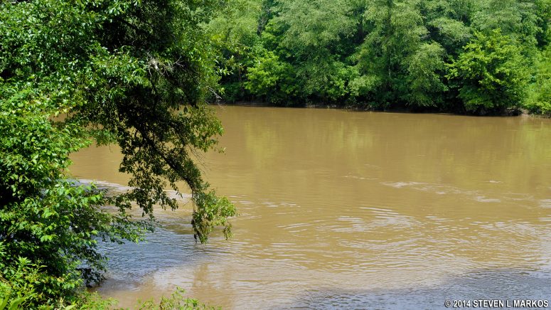 Clear view of the Chattahoochee along the trail at the Johnson Ferry North unit of Chattahoochee River National Recreation Area