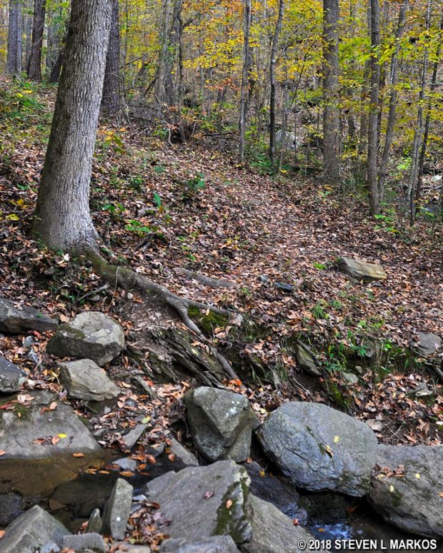 Johnson Ferry North Trail continues beyond Rocky Branch, Chattahoochee River National Recreation Area