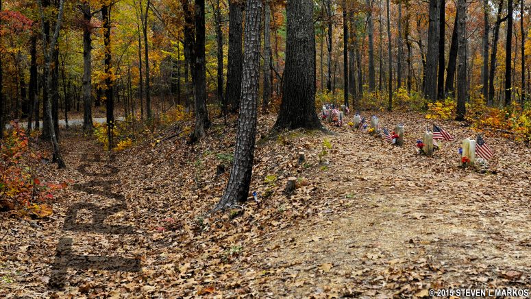 Sunken Natchez Trace as compared to the Confederate Graves at Mile 269.4 on the Natchez Trace Parkway