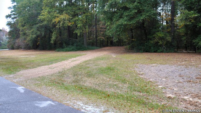 A trail leads to Ocmulgee's Dunlap Mound and a Civil War earthwork