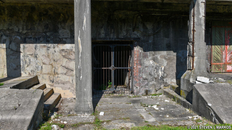 Ruins of Battery Granger at Fort Hancock, Gateway National Recreation Area