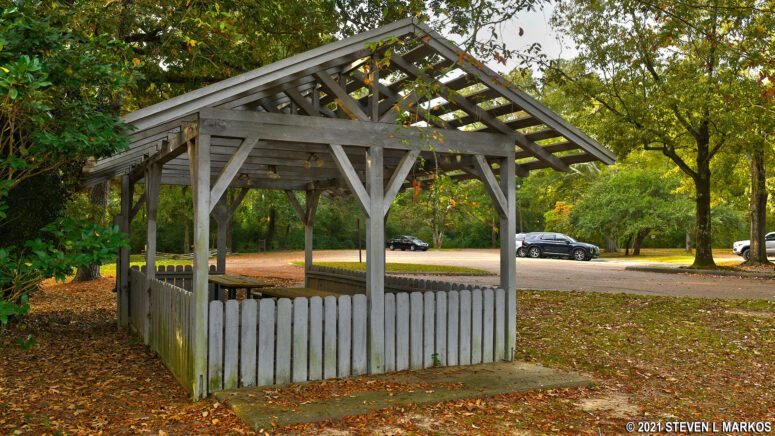 Picnic table pavilion at the Natchez Trace Parkway Information Cabin at Mile 102.4