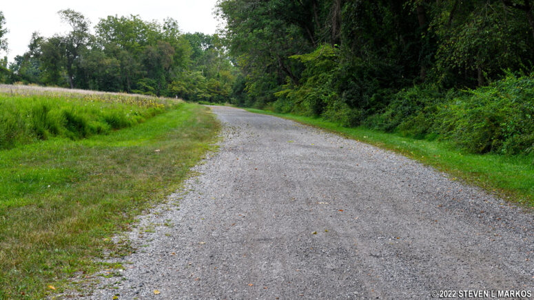 Dirt road to the Pawling Farm at Valley Forge National Historical Park