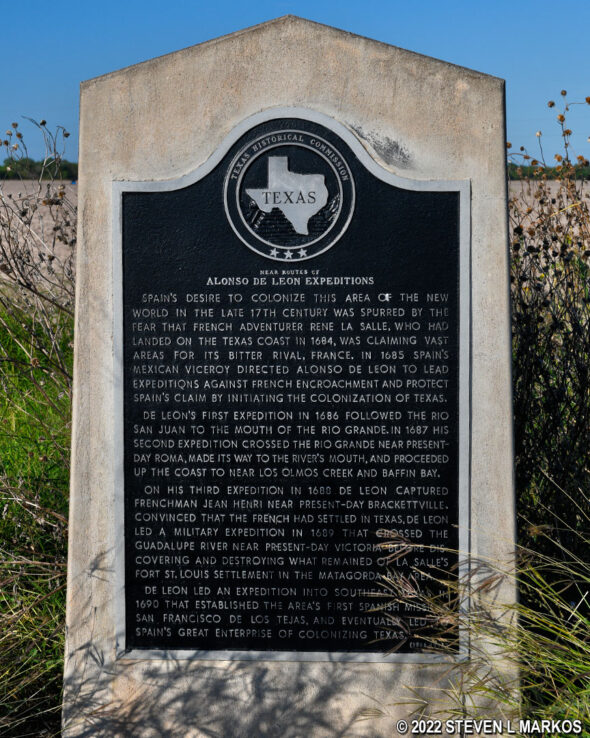 Historical marker about the Spanish colonization of Texas