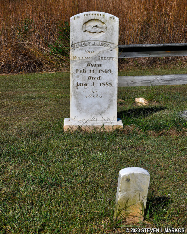 Grave in the Sweeney Cemetery near the Appomattox River, Appomattox Court House National Historical Park