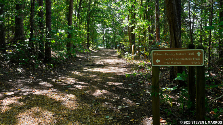 Intersection of Lee's Headquarters Trail and the Tobacco Prizery Nature Trail at Appomattox Court House National Historical Park