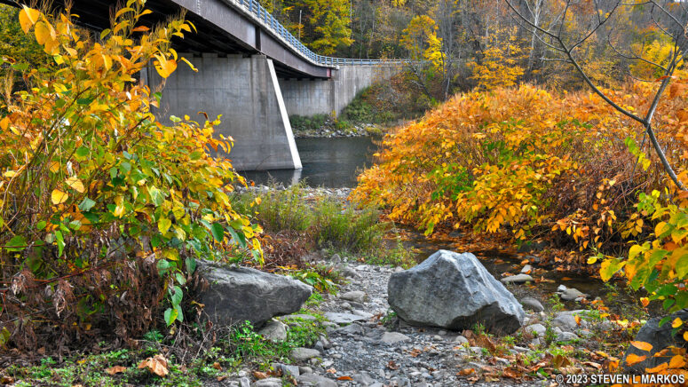 Path from the parking lot to the Delaware River at the Lordville Canoe Launch, Upper Delaware Scenic and Recreational River