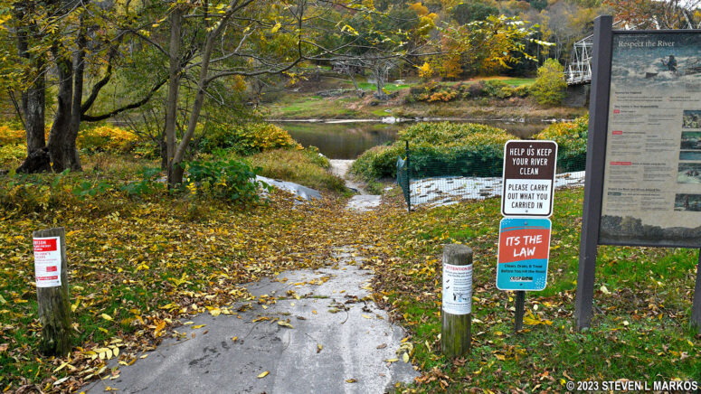 Pathway to the river from the parking lot at Skinners Falls, Upper Delaware Scenic and Recreational River