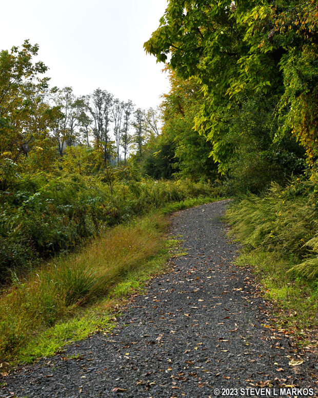 Steep uphill segment of the McDade Trail between Conashaugh and White Pines, Delaware Water Gap National Recreation Area