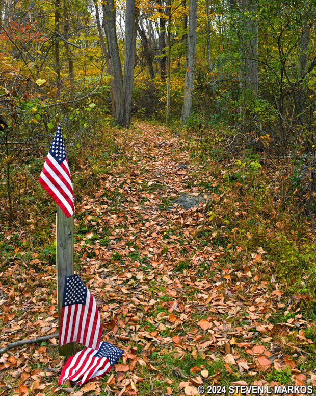 Post marking the detour to an old slave cemetery on the Military Road Trail in Delaware Water Gap National Recreation Area