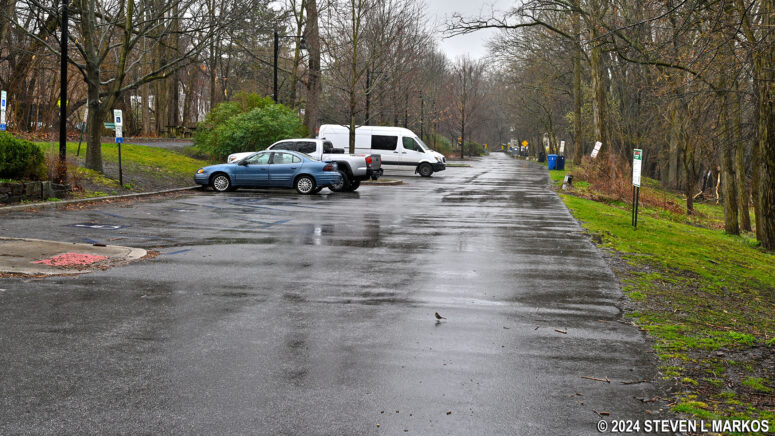 Parking near the Frenchtown Bridge in New Jersey