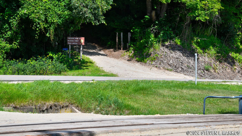 Entrance to the South Unit trails at Effigy Mounds National Monument