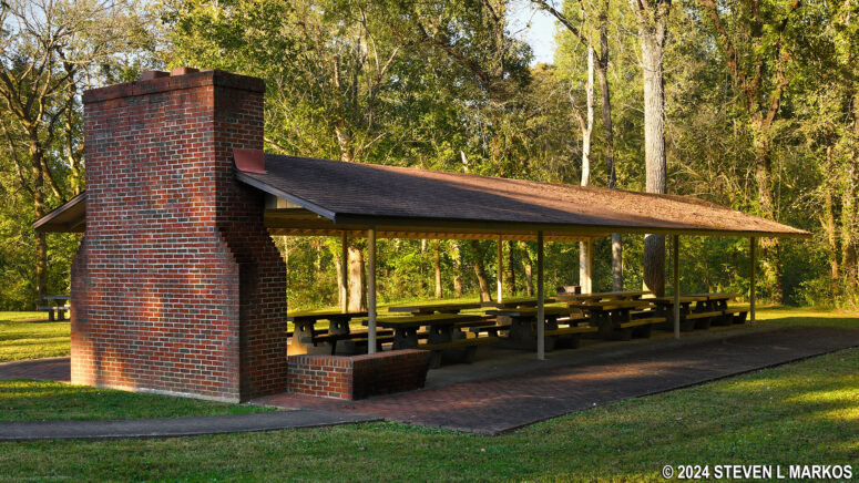 Pavilion and tables at the Houchin Ferry Picnic Area in Mammoth Cave National Park