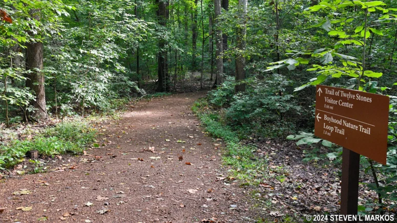 Intersection of the Trail of Twelve Stones and the connector to the Boyhood Nature Trail at Lincoln Boyhood National Memorial