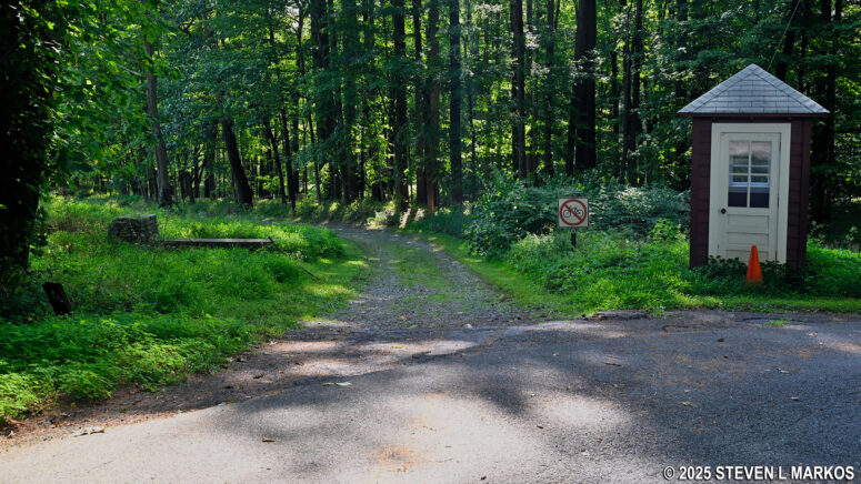 Start of the Forest Trail at Home of Franklin D. Roosevelt National Historic Site