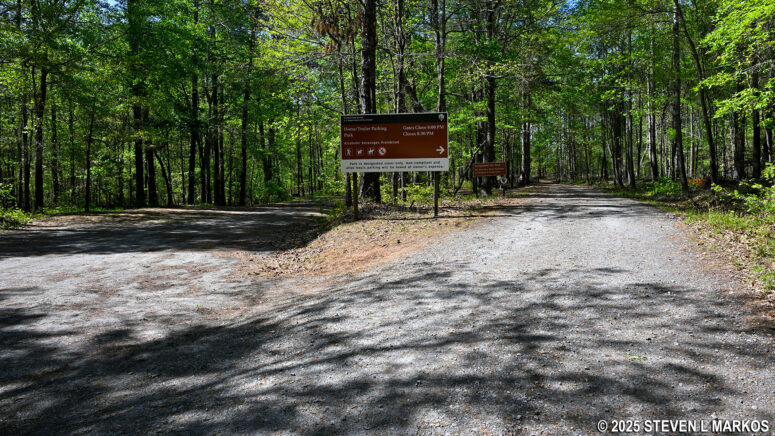 Road into the horse trailer parking lot at Kennesaw Mountain National Battlefield Park