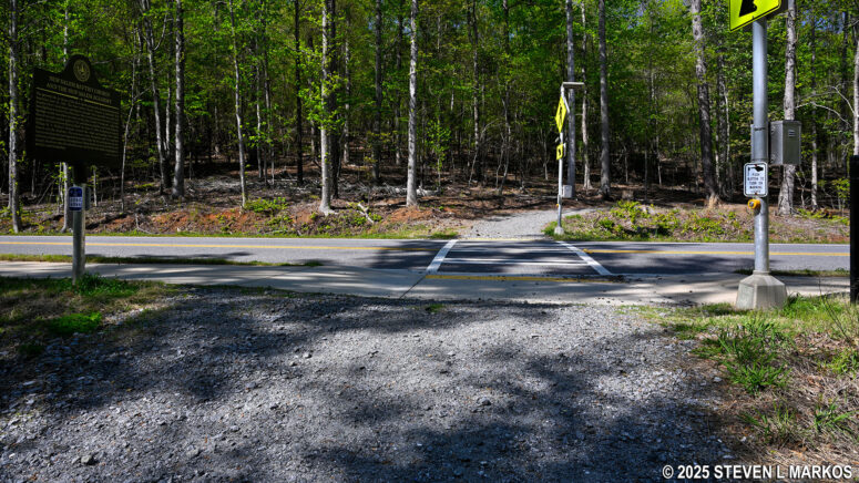 Northern trailhead of the New Salem Church Trail at Burnt Hickory Road in Kennesaw Mountain National Battlefield Park