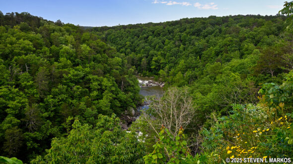 Upriver view of the Little River from the Lynn Overlook on the Canyon Rim Drive, Little River Canyon National Preserve