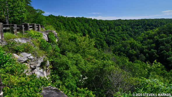 View of Little River Canyon from the Hawks Glide overlook on the Canyon Rim Drive, Little River Canyon National Preserve