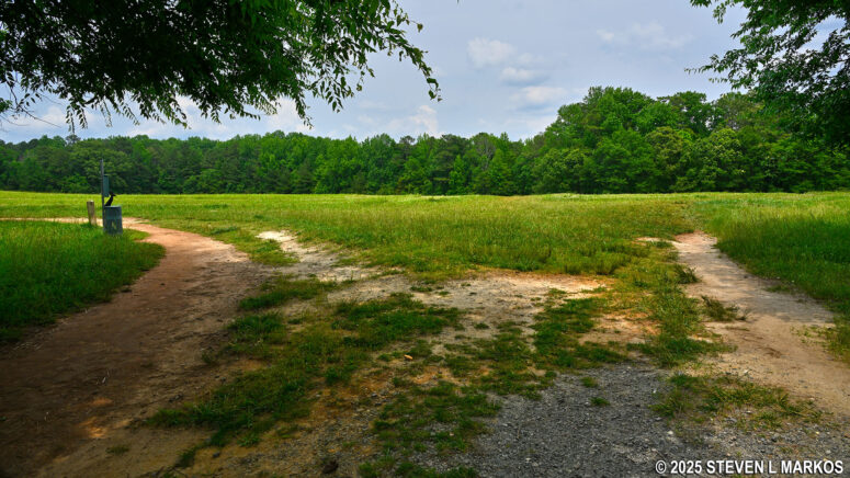 Hiking trails at the Activity Area 3 field near Cheatham Hill Road in Kennesaw Mountain National Battlefield Park
