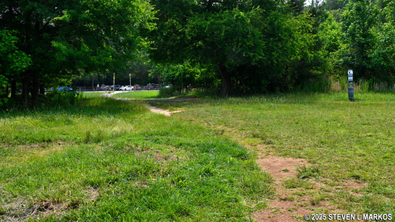 Intersection of the Assault and Old John Ward trails near the Cheatham Hill Road Parking Lot in Kennesaw Mountain National Battlefield Park