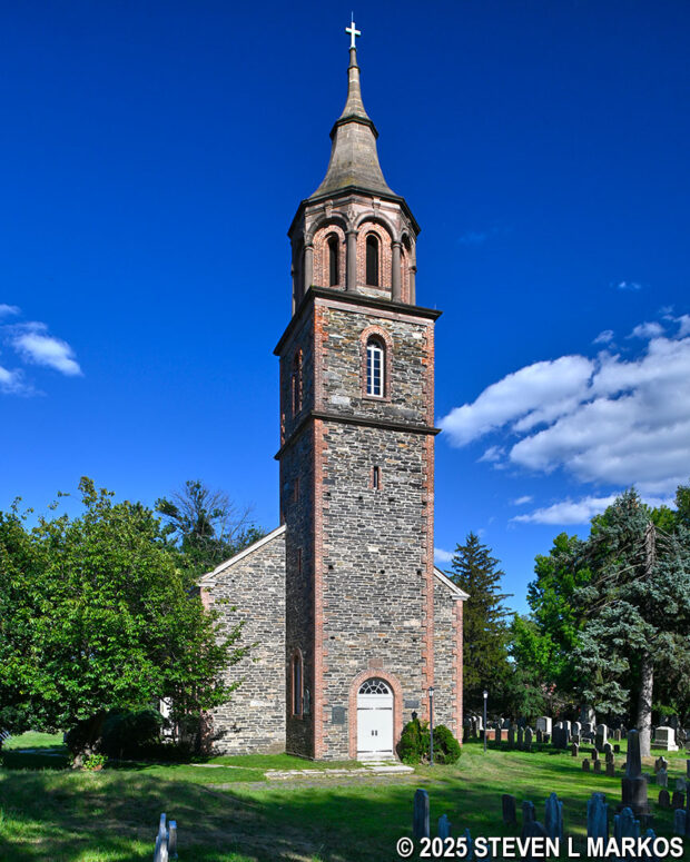 Cemetery surrounds Saint Paul's Church in Mount Vernon, New York, Saint Paul's Church National Historic Site