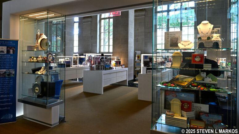 White House Visitor Center gift store