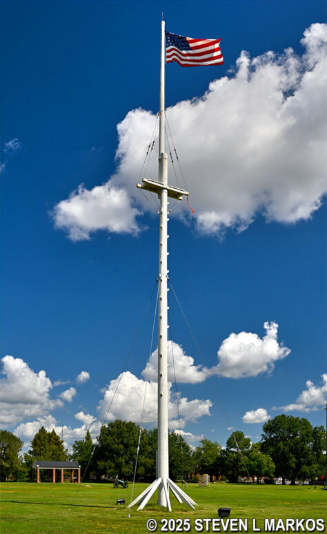 Replica of the flagstaff and 37-star flag flown in 1871 at Fort Smith National Historic Site