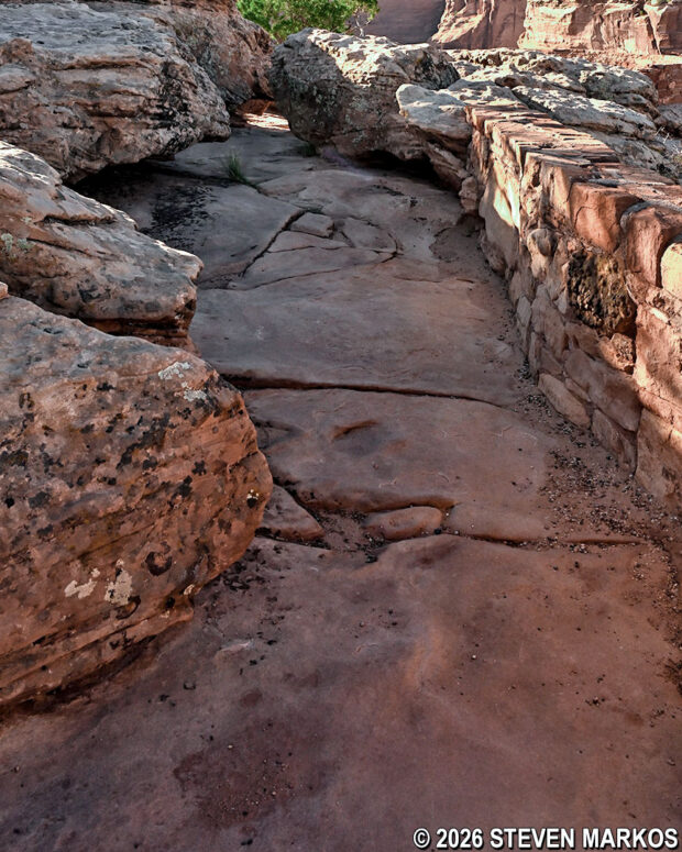 Uneven rocky path on the way to the third viewpoint at the Spider Rock Overlook on South Rim Drive, Canyon de Chelly National Monument