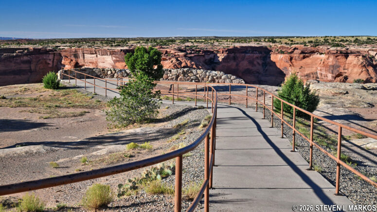 Path leading to Junction Overlook on the South Rim Drive at Canyon de Chelly National Monument