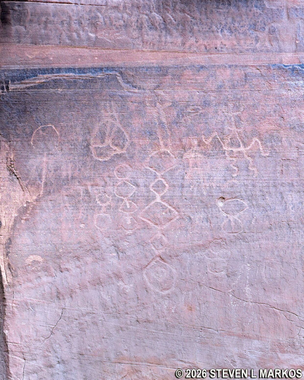Hopi petroglyphs at Canyon de Chelly National Monument