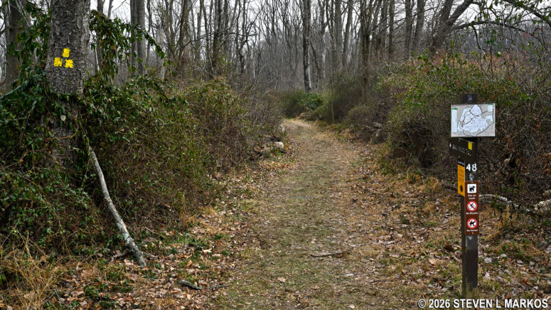 Start of theYellow Trail near the Wick House at Morristown National Historical Park