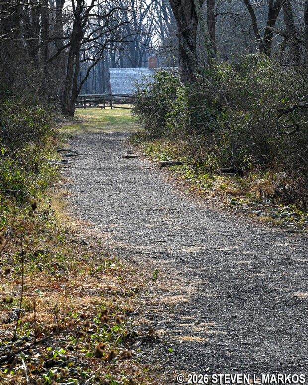 View from the clockwise trailhead for the Grand Parade Trail towards the Wick Farm barn, Morristown National Historical Park