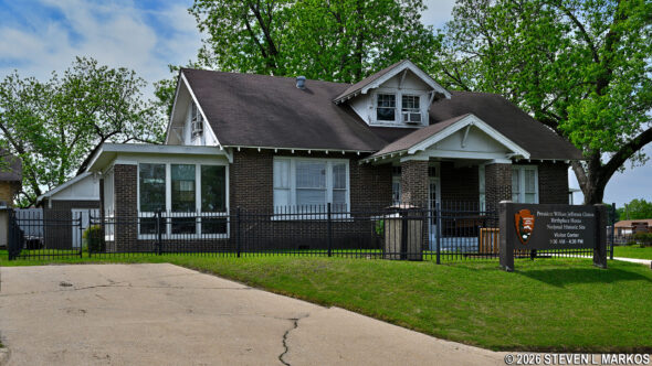 Visitor Center at President William Jefferson Clinton Birthplace Home National Historic Site