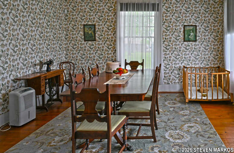 Dining room inside Bill Clinton's birthplace home, President William Jefferson Clinton Birthplace Home National Historic Site