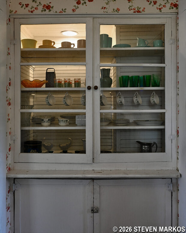 Original built-in china cabinet inside Bill Clinton's birthplace home, President William Jefferson Clinton Birthplace Home National Historic Site