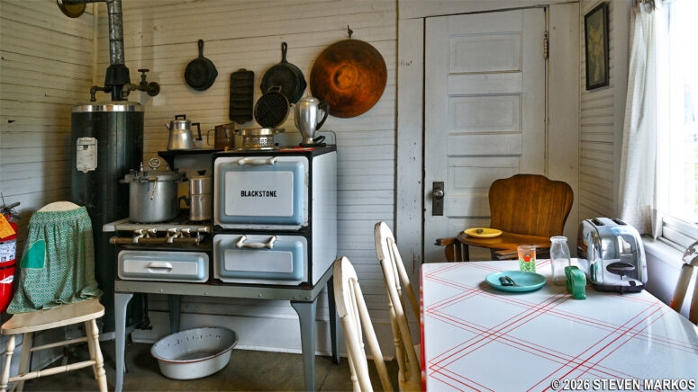 Kitchen inside Bill Clinton's birthplace home, President William Jefferson Clinton Birthplace Home National Historic Site